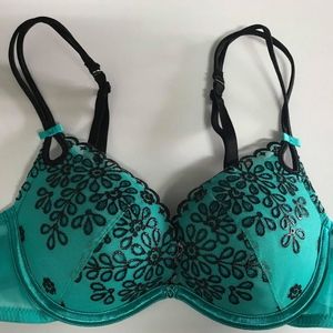 Victoria's Secret 32B turquoise pushup bra